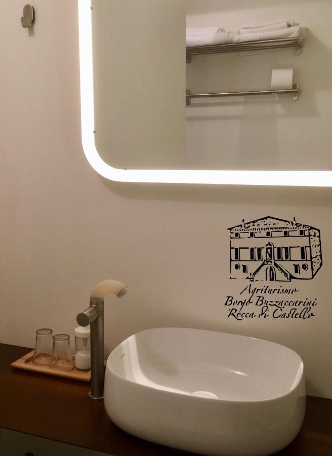 מונסליצ'ה Agriturismo Borgo Buzzaccarini Rocca Di Castello מראה חיצוני תמונה