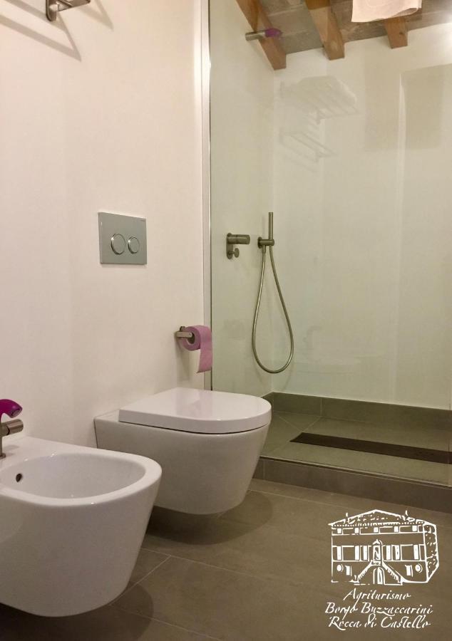 מונסליצ'ה Agriturismo Borgo Buzzaccarini Rocca Di Castello מראה חיצוני תמונה