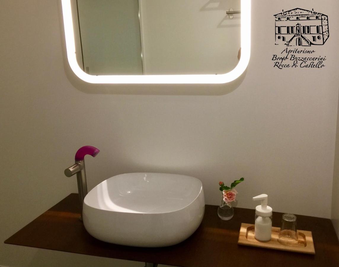 מונסליצ'ה Agriturismo Borgo Buzzaccarini Rocca Di Castello מראה חיצוני תמונה