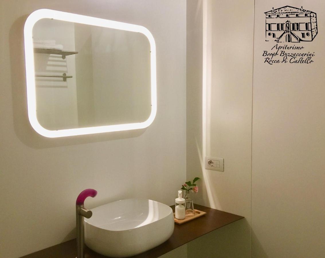 מונסליצ'ה Agriturismo Borgo Buzzaccarini Rocca Di Castello מראה חיצוני תמונה