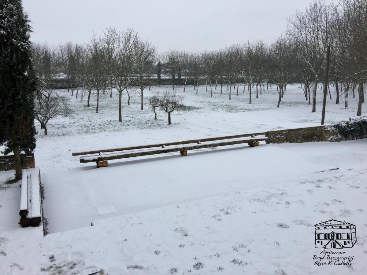 מונסליצ'ה Agriturismo Borgo Buzzaccarini Rocca Di Castello מראה חיצוני תמונה
